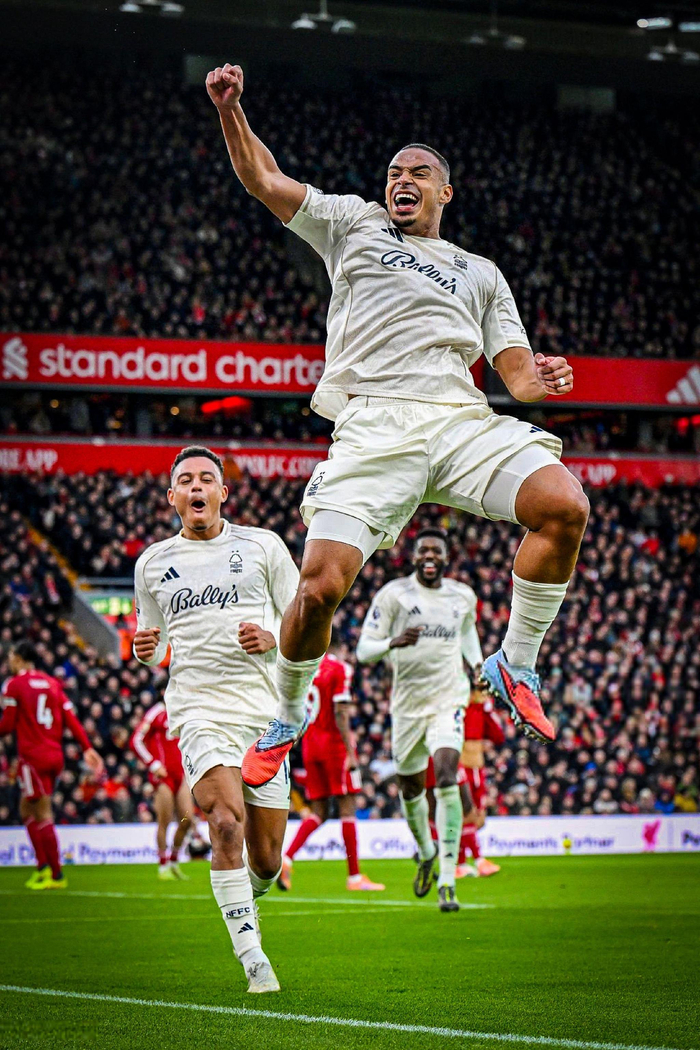 亚博体育官网-利物浦与尤文图斯